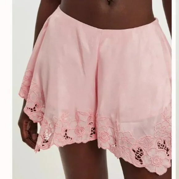 NWOT Free People Pink Lace Trim Shorts - Picture 2 of 4